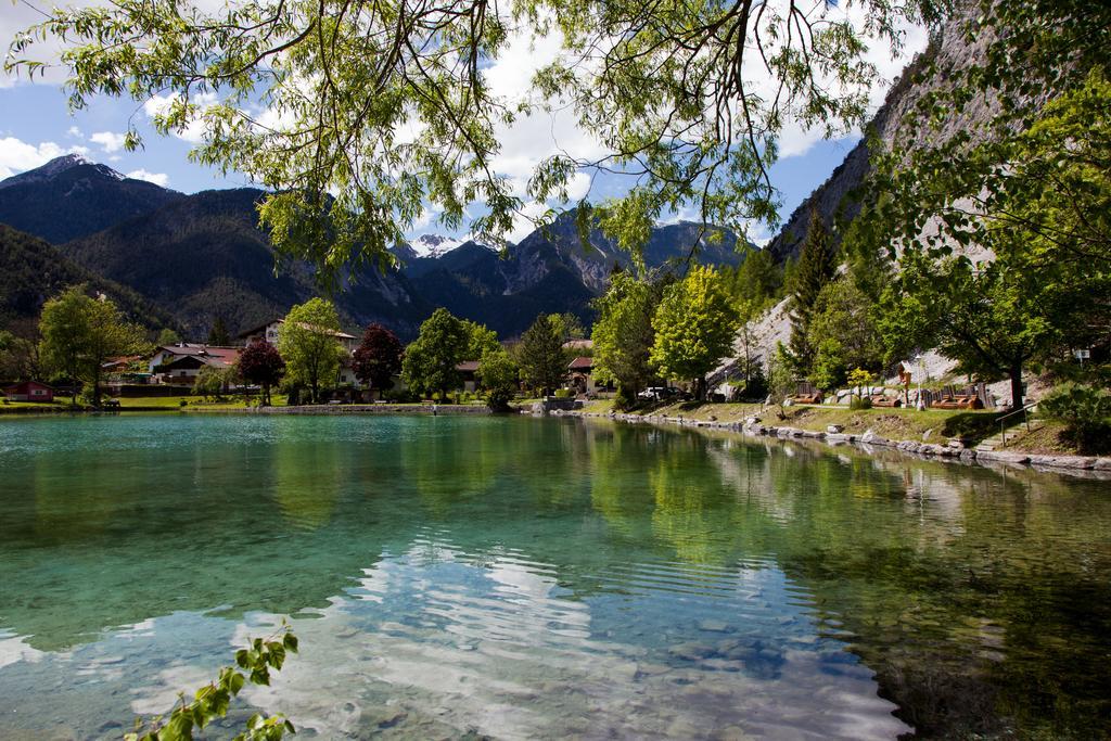 Gastehaus Frischhut Hotell Nassereith Exteriör bild