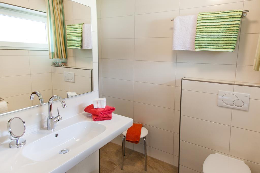 Gastehaus Frischhut Hotell Nassereith Exteriör bild
